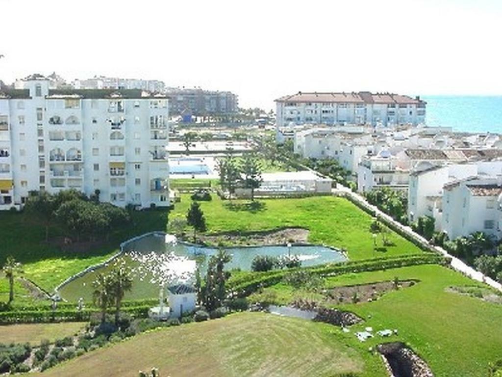 Apto. Urbanizacion Laguna Beach, 1ª Linea De Playa Torrox Esterno foto